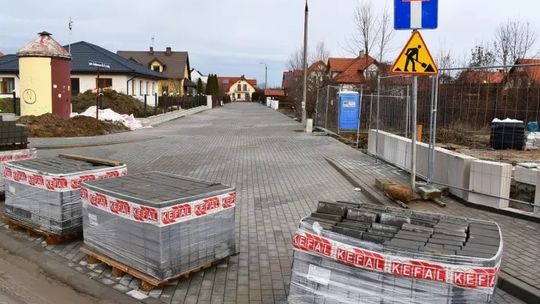 Postępuje przebudowa al. Solidarności i ulic generalskich