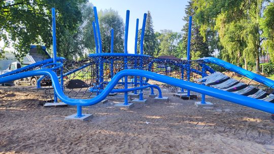 Powstaje atrakcyjny plac zabaw