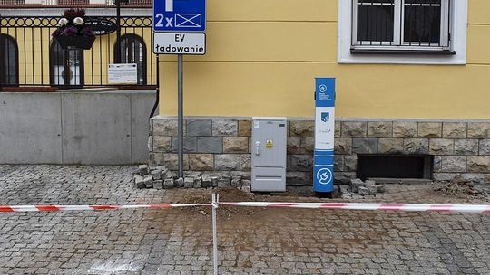 Powstaje druga stacja ładowania pojazdów elektrycznych