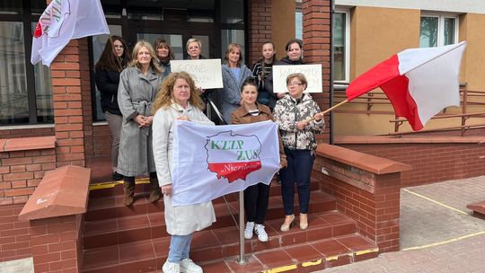 Pracownicy ZUS protestują
