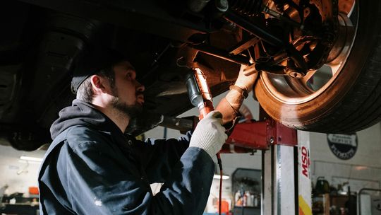 Profesjonalny serwis samochodowy z Bemowa – Twój zaufany mechanik w Warszawie Profesjonalny serwis samochodowy z Bemowa – Twój zaufany mechanik w Warszawie