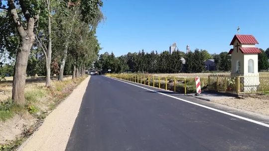 Przebudowa drogi powiatowej Winnica - Błędostowo