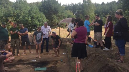 PRZED NAMI STANOWISKO ARCHEOLOGICZNE