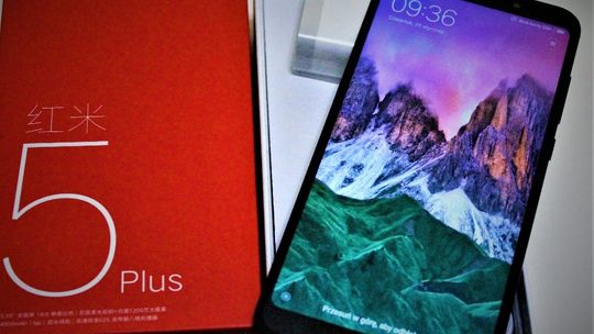 Prześlij zdjęcie i zgarnij smatfona Xiaomi Redmi 5 Plus 32GB Dual SIM LTE Black