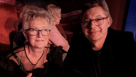 PUŁTUSZCZANIE W "ŁÓŻKU PEŁNYM CUDZOZIEMCÓW"