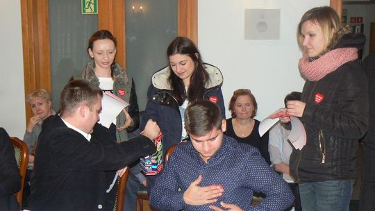 Radni sypnęli groszem