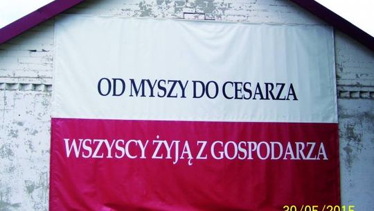 Rolnik z bannerem. I z pasją