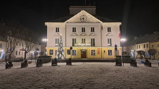Rynek i okoliczne uliczki w świątecznej szacie