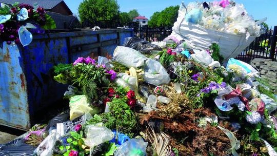Segregacja również na cmentarzach
