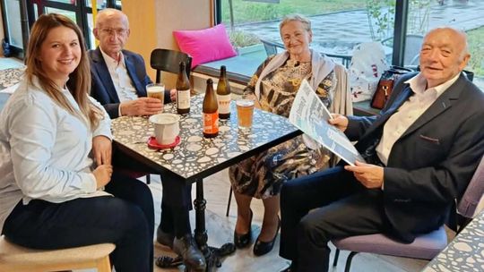 SENIORZY ARTYSTAMI SĄ czyli ŻEBY SZCZĘŚLIWYM BYĆ