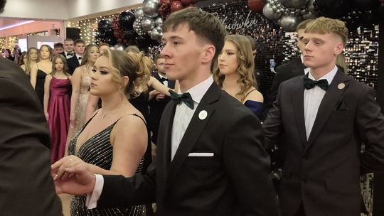 Studniówka uczniów Zespołu Szkół Centrum Kształcenia Rolniczego w Golądkowie. Galeria zdjęć Studniówka uczniów Zespołu Szkół Centrum Kształcenia Rolniczego w Golądkowie. Galeria zdjęć