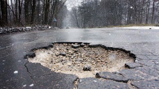 Świercze. Droga zagraża bezpieczeństwu