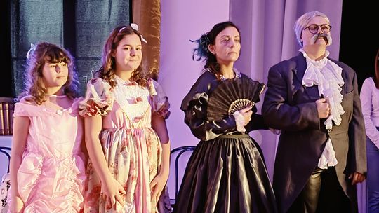 TATA PALIŁ FAJKĘ I PIŁ ALKOHOL, CZY TO JEST DOBRE? NIEEE! TATA PALIŁ FAJKĘ I PIŁ ALKOHOL, CZY TO JEST DOBRE? NIEEE!