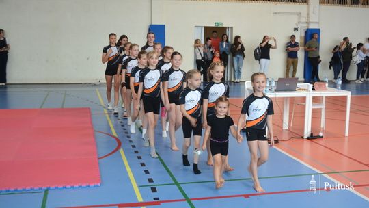 Turniej Akrobatyki w Pułtusku zgromadził młodych sportowców