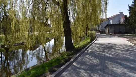 Ulica Nadwodna pięknieje