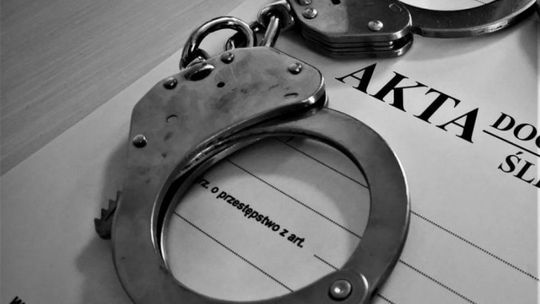 Wielokrotnie groził sąsiadom Wielokrotnie groził sąsiadom