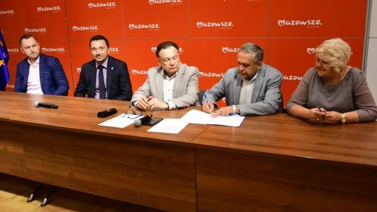Wspólnie z 17 samorządami wybudują linię kolejową