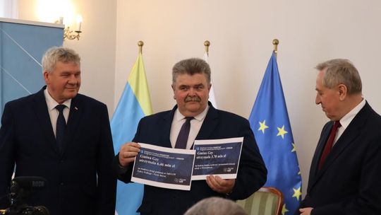 Z Polskiego Ładu na szkołę i drogi w gminie Gzy
