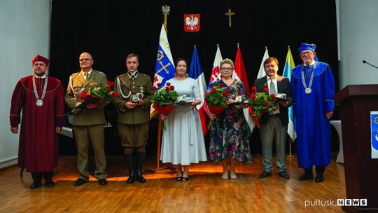 Zasłużeni dla Pułtuska