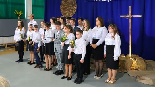 „Zatrzymaj się pod Krzyżem”– poruszające Misterium Paschalne w pułtuskim SOSW