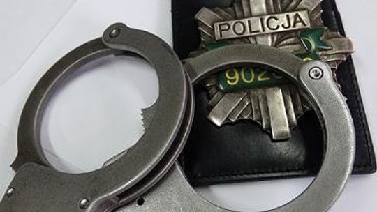 ZNIEWAŻYŁ POLICJANTÓW