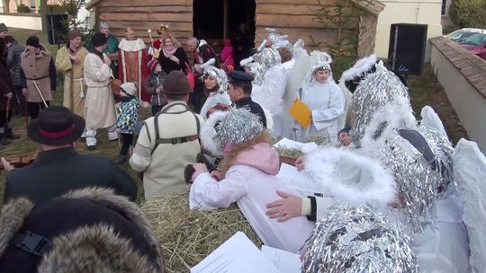 Żywa szopka przy Bazylice