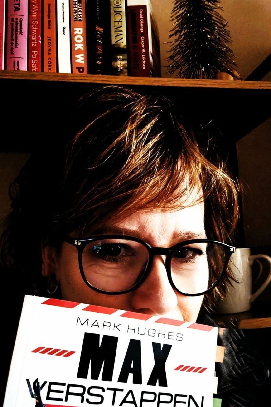 A NA KONIEC KSIĄŻKI OCZYWIŚCIE, ŻE ZAGLĄDAM