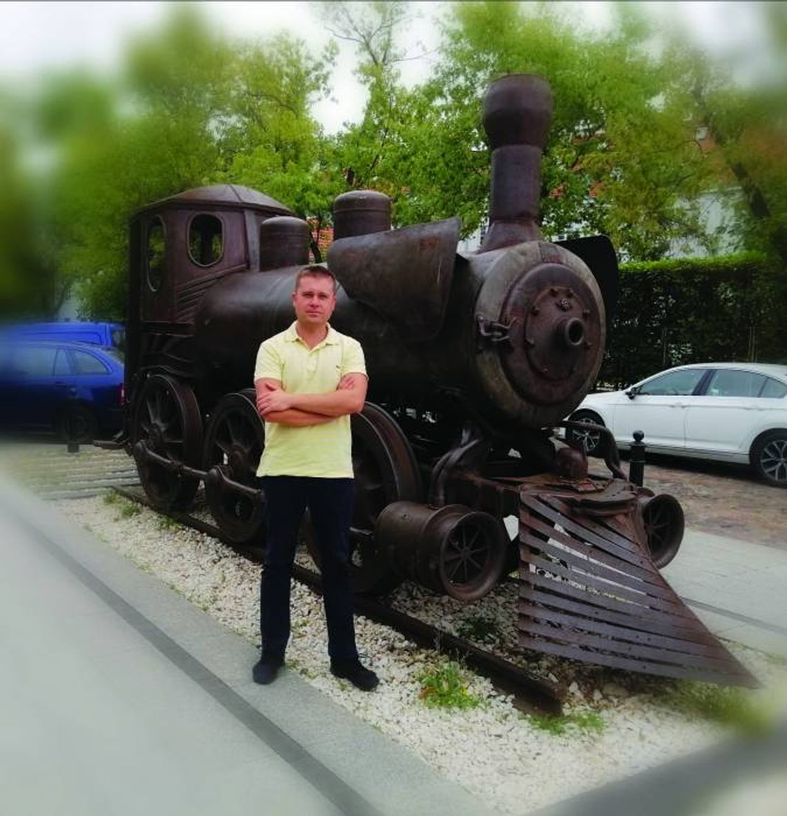 A PAROWÓZ JUŻ SIĘ SZYKUJE NA PIEDESTAŁ