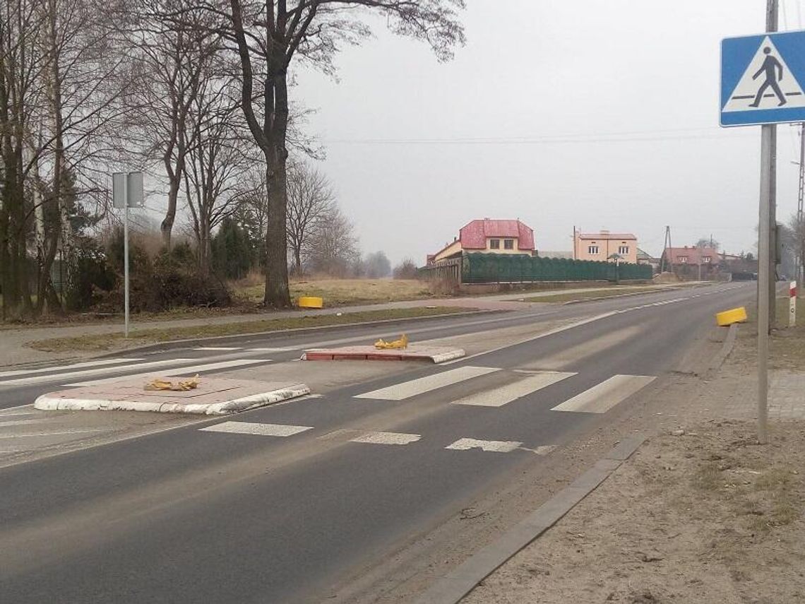 BEZ UPRAWNIEŃ NA PODWÓJNYM GAZIE