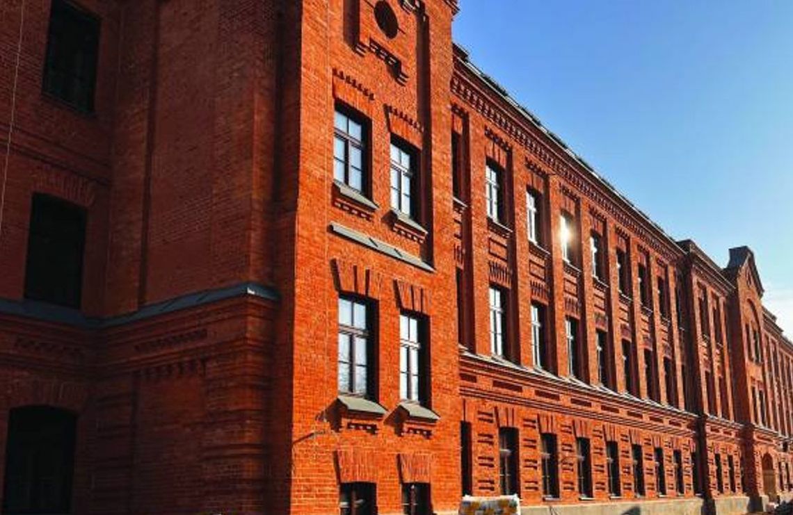 Budynek pokoszarowy – od 9 do prawie 40 milionów