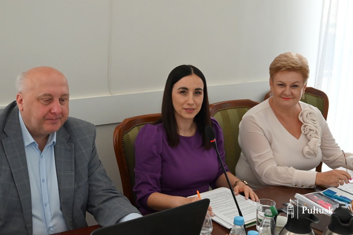 Burmistrz Beata Jóźwiak z wotum zaufania i absolutorium za 2025 rok Burmistrz Beata Jóźwiak z wotum zaufania i absolutorium za 2025 rok