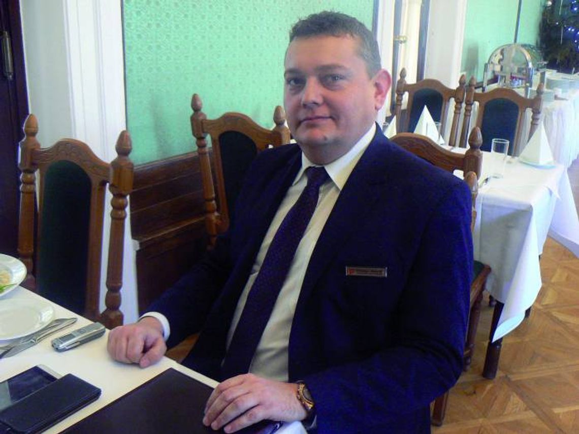 DAJEMY SERCE NA TALERZU