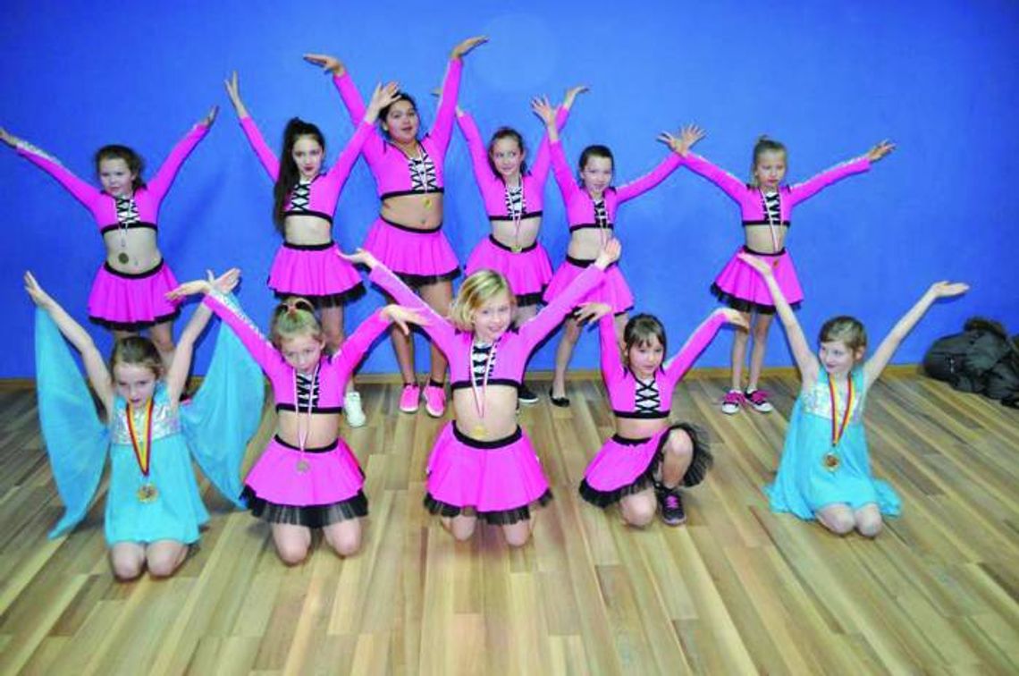 Debiut tancerek z Semiramida dance"