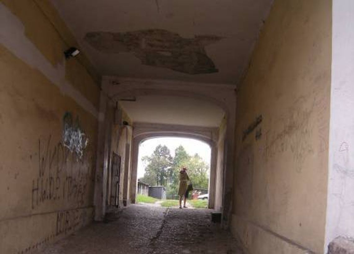 DUMNY BYŁ TEN, KTO POCHODZIŁ Z RYNKU