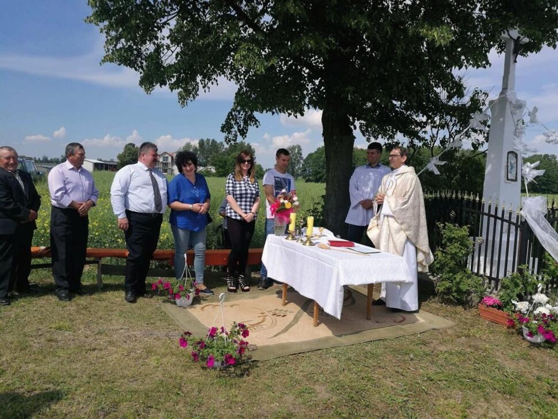 DUŻO BYŁO LUDZI, WIADOMO, TRADYCJA
