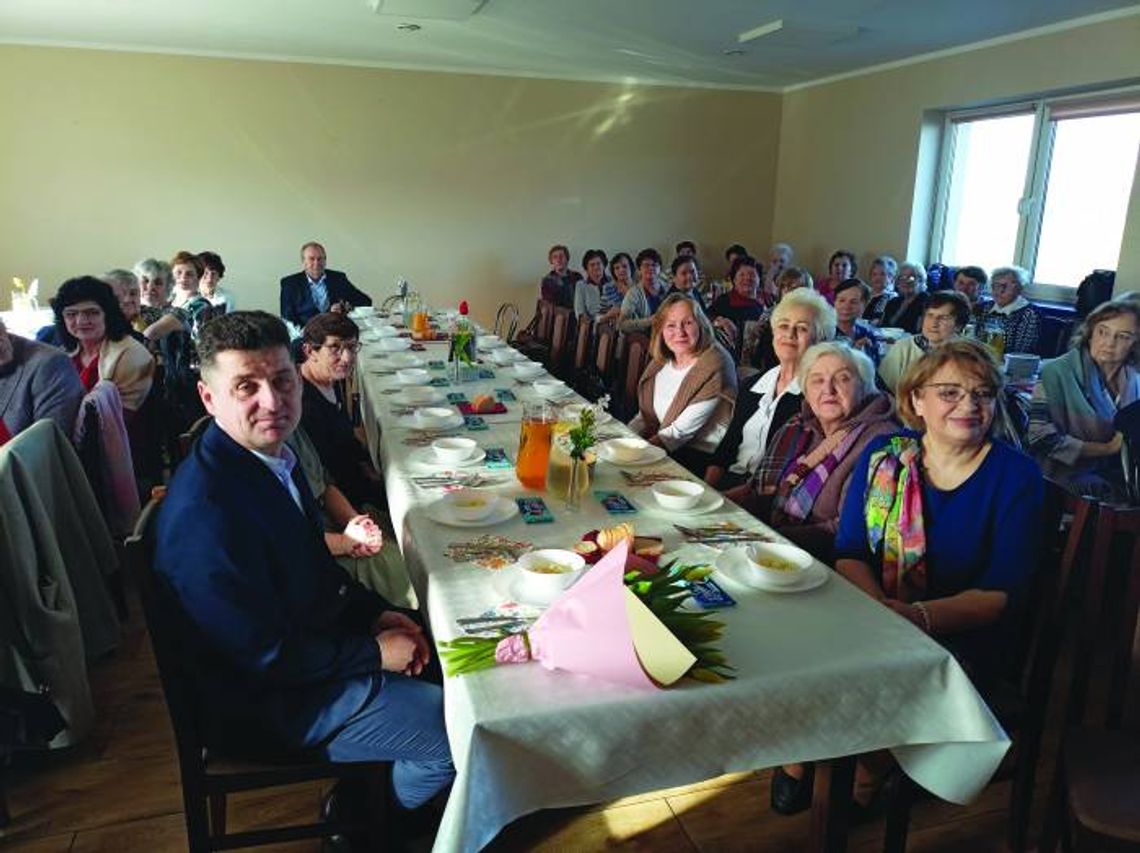 Dzień Kobiet u Aktywnych Emerytów
