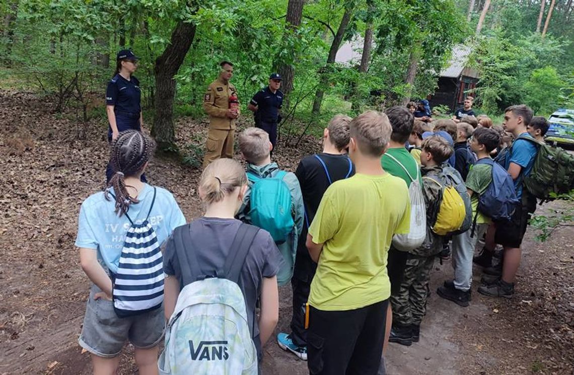 Ewakuowali uczestników obozu pod chmurką