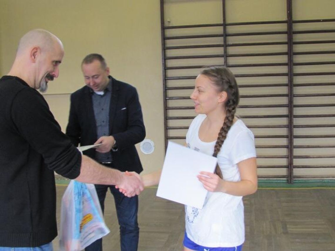 Ferie Zimowe 2016  z MOSiR-em. Tenis stołowy