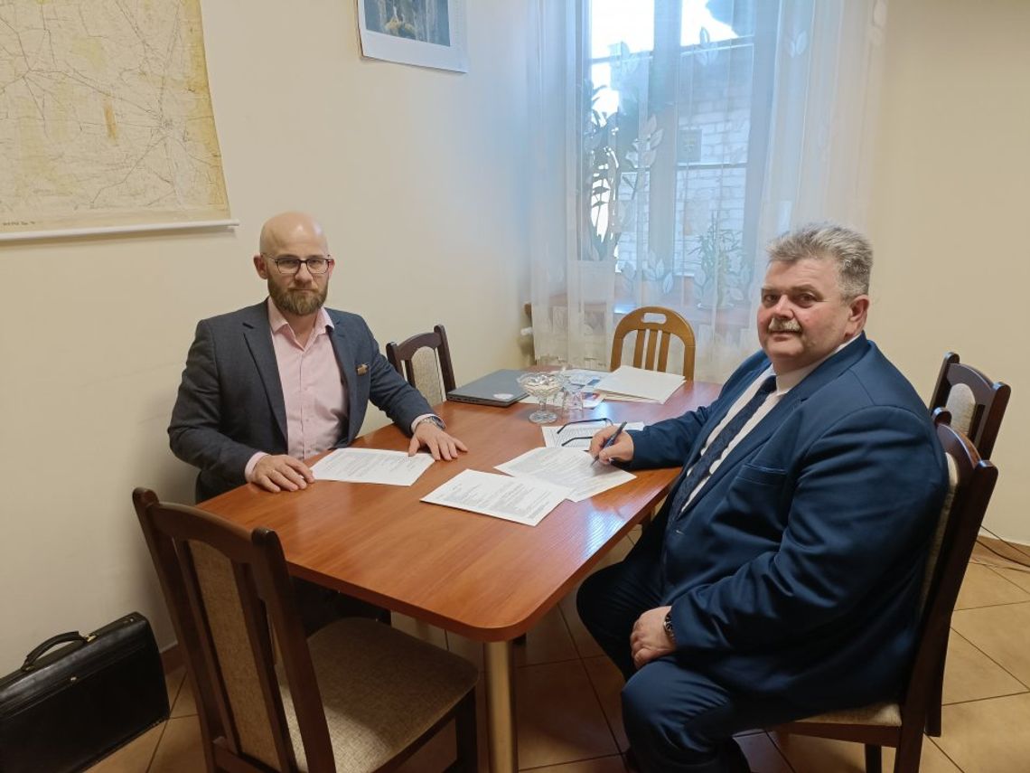 Gmina Gzy. Duża kasa na remont szkoły