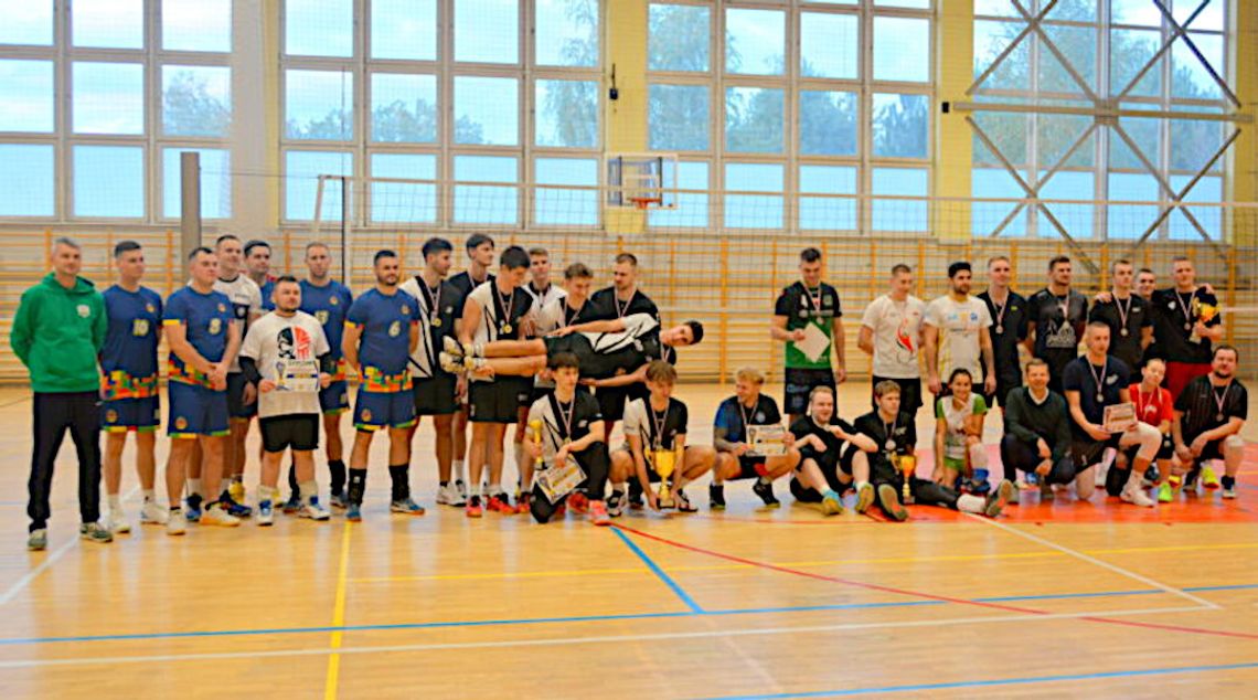 II Pułtuski Turniej Piłki Siatkowej o Puchar Burmistrza Miasta Pułtusk II Pułtuski Turniej Piłki Siatkowej o Puchar Burmistrza Miasta Pułtusk