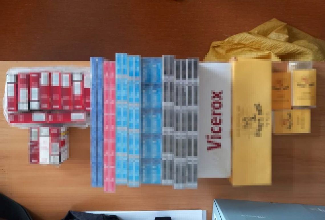 JABŁONNA. 61-latek wpadł z nielegalnymi fajkami