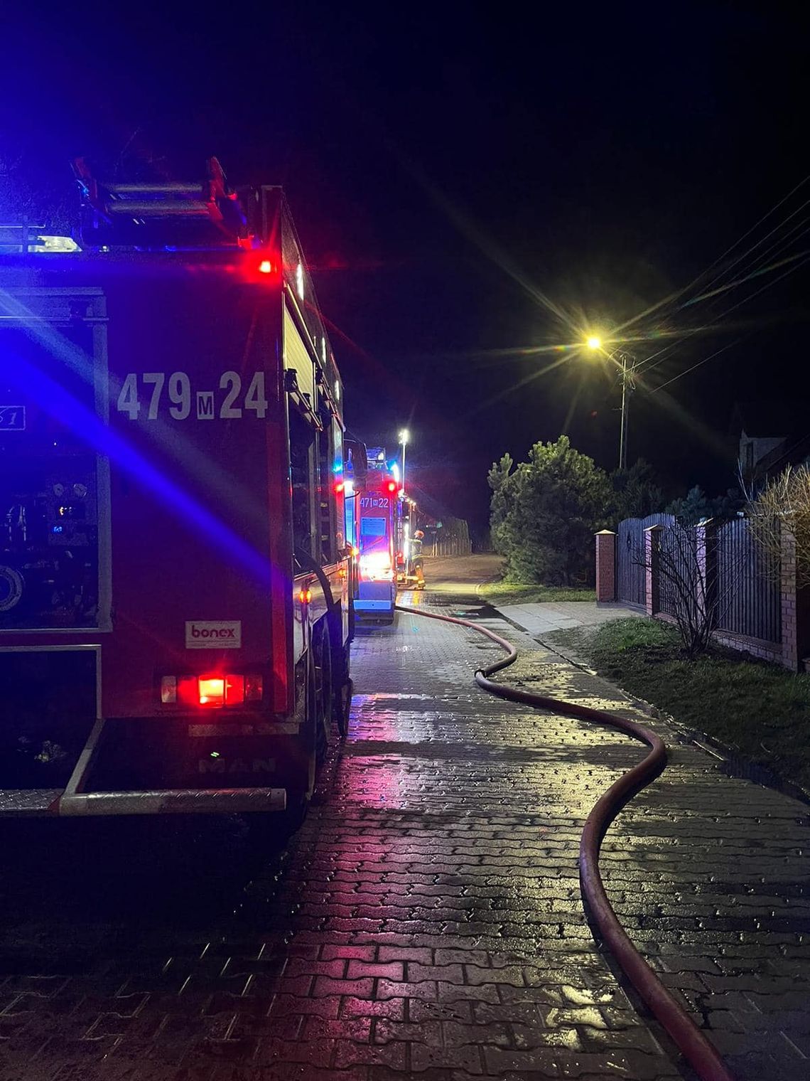 JABŁONNA. Pożar pustostanu na Bagiennej