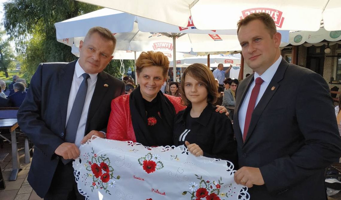 Jak zwykle niezawodni. Cepelia Komsta obdarowała niezwykłych gości