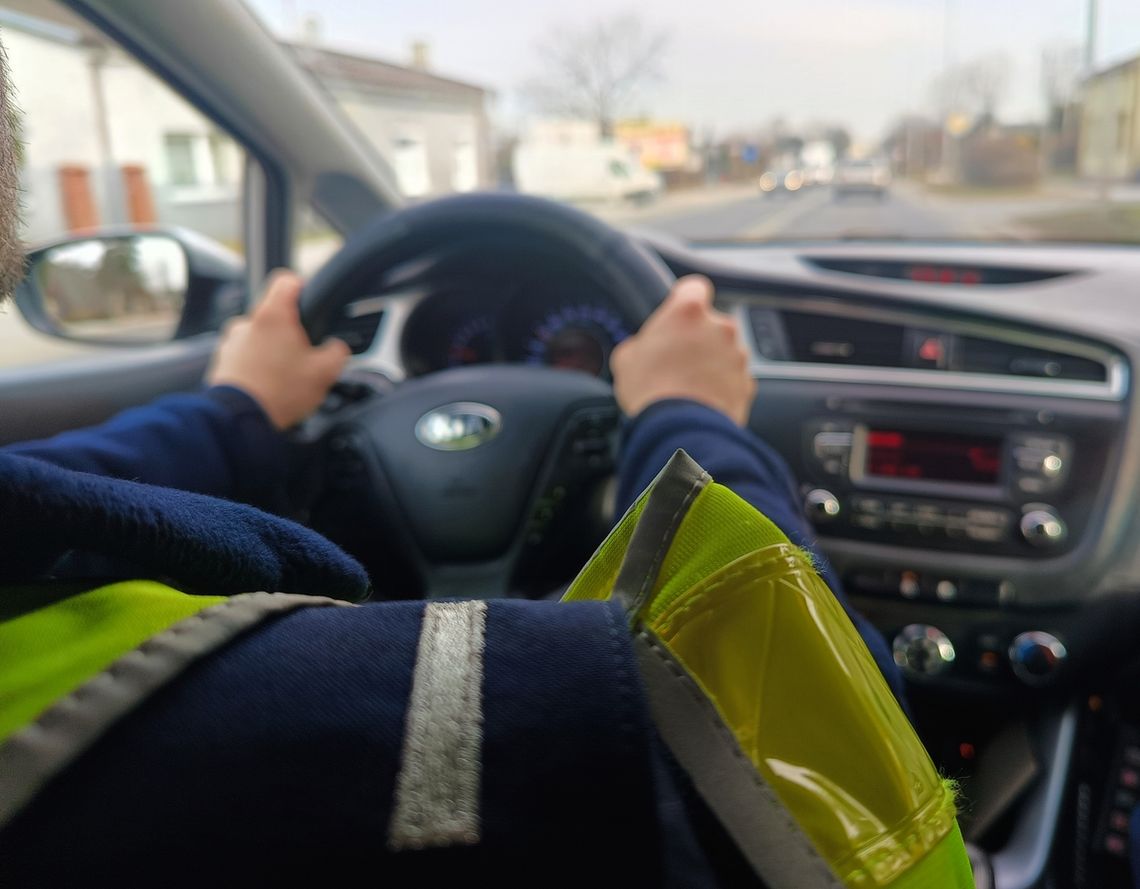 Jakie mandaty grożą za telefon i brak pasów?