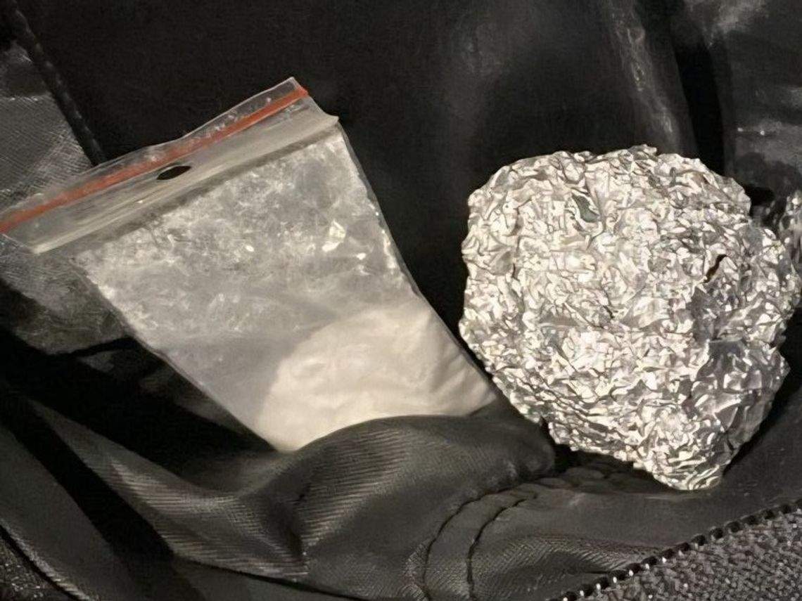 Kierowca pod wpływem narkotyków, pasażer z marihuaną