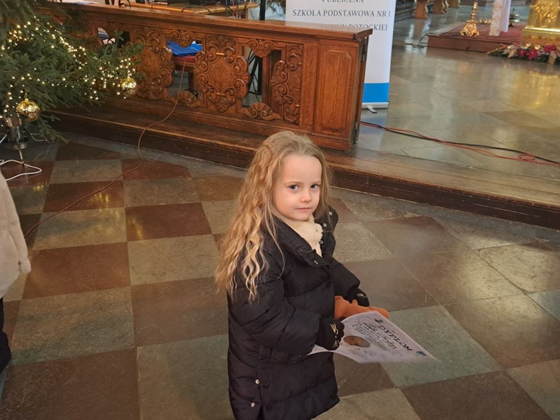 Koncert laureatów Powiatowego Konkursu Kolęd i Pastorałek w Bazylice – fotogaleria