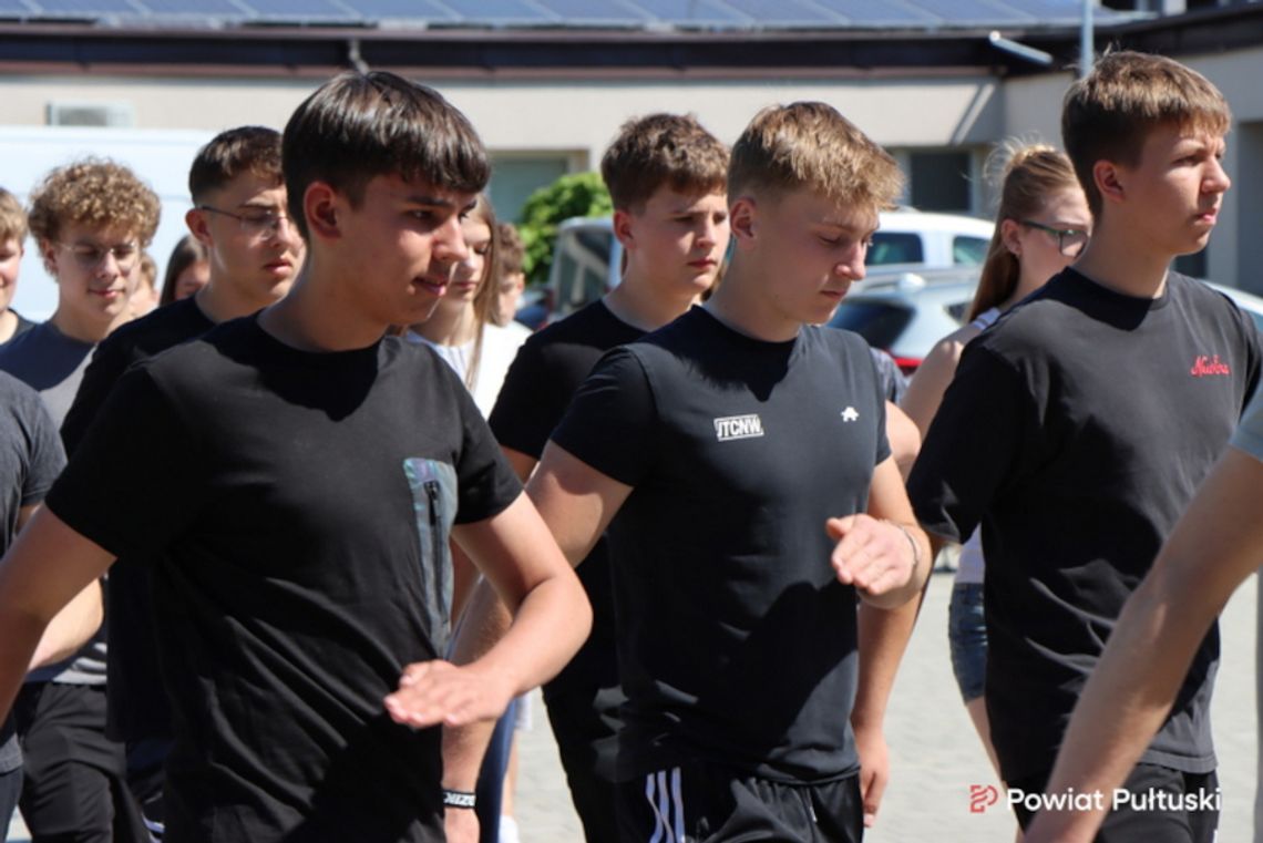Kształcą kadry mundurowe gotowe do służby Ojczyźnie Kształcą kadry mundurowe gotowe do służby Ojczyźnie