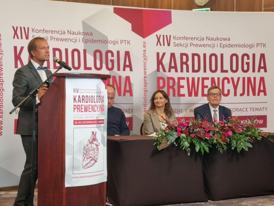 Marszałek pogratulował profesorowi