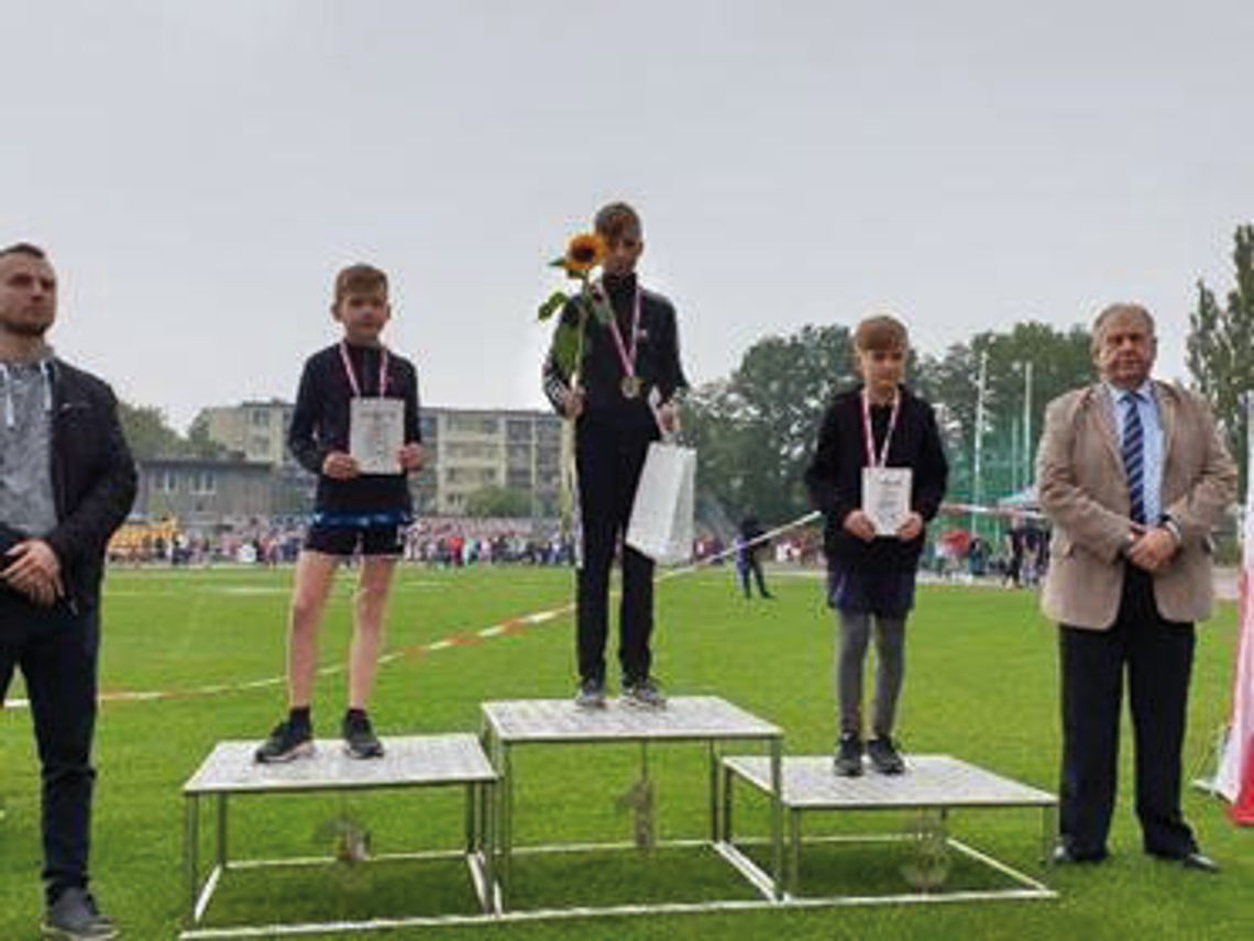 MIŁOSZ NA PODIUM