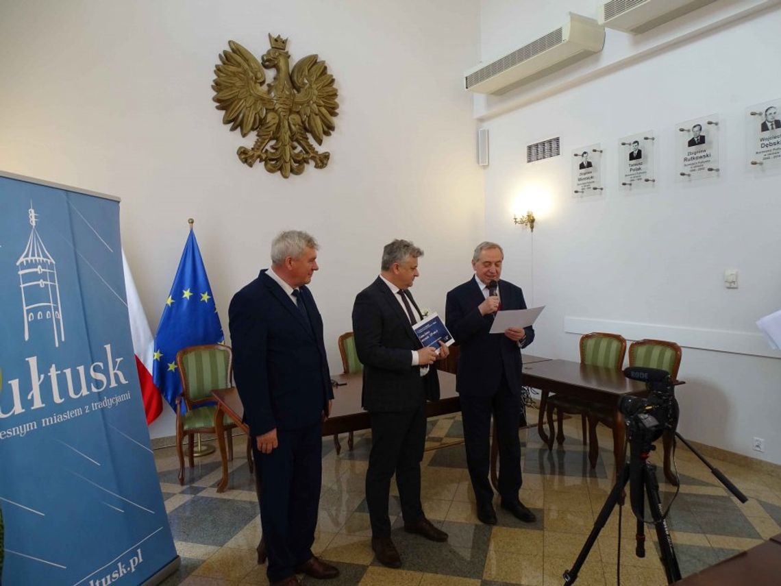 Na drogi i urząd gminy